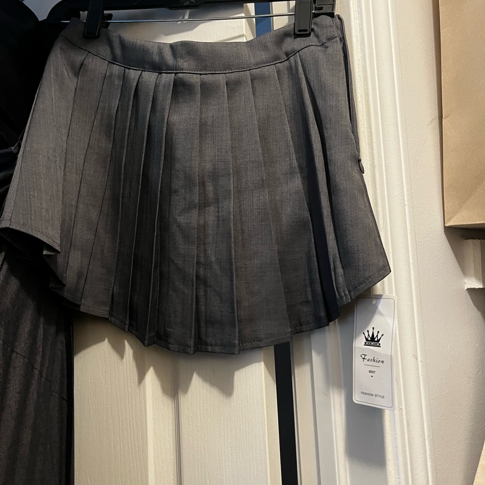 Gray Mini Skater Skirt with Pleats